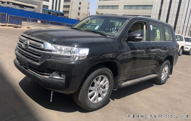 19款豐田酷路澤5700中東版 18輪/遙啟/12氣囊現(xiàn)車106萬(wàn)