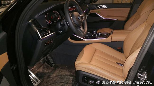 平行進(jìn)口車19款寶馬X7加規(guī)版 3.0T現(xiàn)車盡享極致