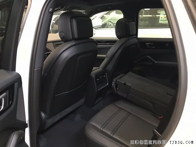 2019款保時捷卡宴3.0T美規(guī)版 19輪/金屬漆/全景現(xiàn)車82萬