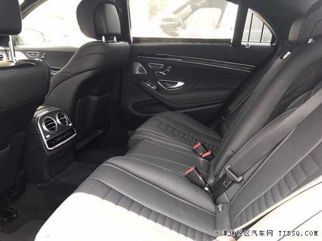 19款奔馳S560加規(guī)版 夜視/豪華包/智能駕駛包現(xiàn)車152萬