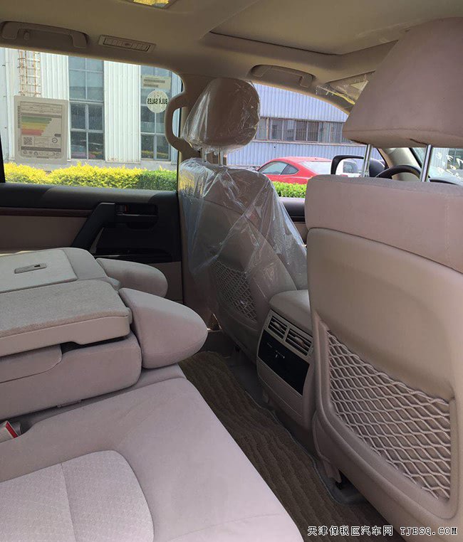 2019款豐田酷路澤4600中東版 18輪/天窗/遙啟現(xiàn)車(chē)92.5萬(wàn)