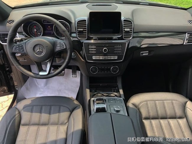 2018款奔馳GLE400加規(guī)版 駕輔包/豪華包/燈光包現(xiàn)車75萬