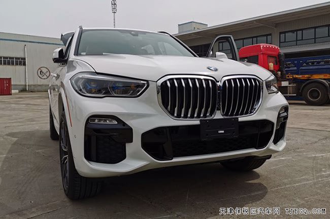 平行進(jìn)口車19款寶馬X5M加規(guī)版 M包/增強(qiáng)豪華包現(xiàn)車76萬