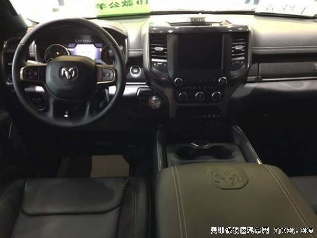 2019款道奇公羊5.7L運動版 20輪/全景/二級包現(xiàn)車41萬