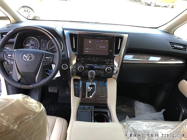 2019款豐田埃爾法3.5L中規(guī)版 經(jīng)典保姆車震撼來襲