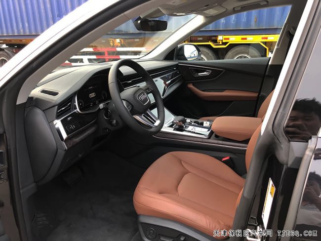 19款奧迪Q8加規(guī)版 21輪/S-line包/環(huán)影/全景現(xiàn)車80.5萬
