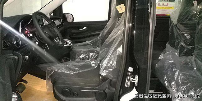 19款奔馳V250中東版 17輪/金屬漆/雙電動門現(xiàn)車43.5萬