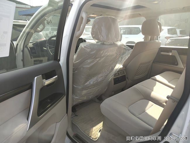 2019款豐田酷路澤5700中東版 18輪/遙啟/天窗現(xiàn)車101萬