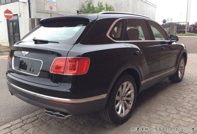 2018款賓利添越4.0T汽油版 20輪/電吸門/全景現(xiàn)車240萬