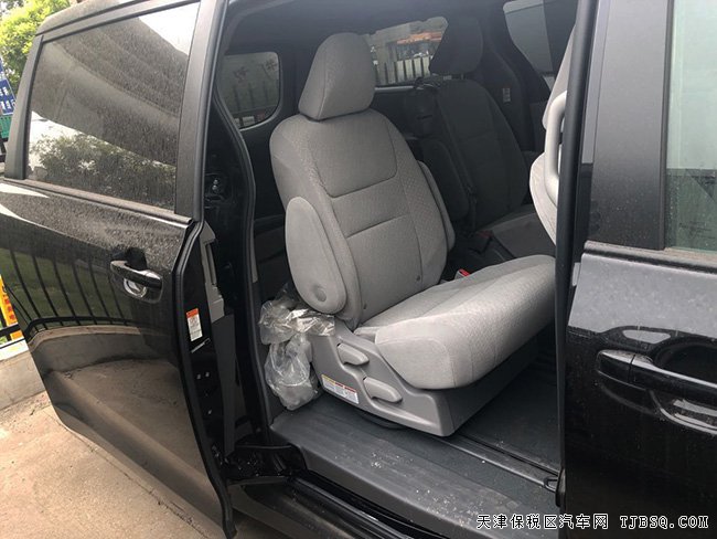 2019款豐田塞納3.5L兩驅(qū)版LE 17輪/雷達(dá)測距現(xiàn)車42.3萬
