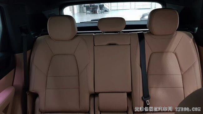 2019款保時捷卡宴3.0T墨規(guī)版 保稅區(qū)現(xiàn)車優(yōu)惠專享