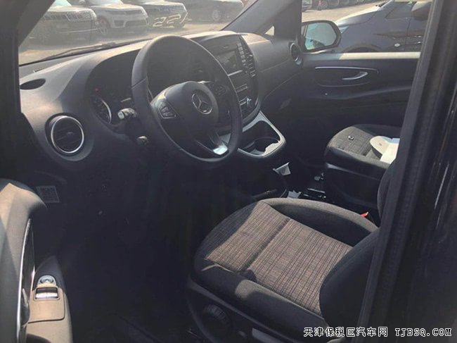 2019款奔馳METRIS美規(guī)版 金屬漆/17輪/電動(dòng)門現(xiàn)車36.5萬