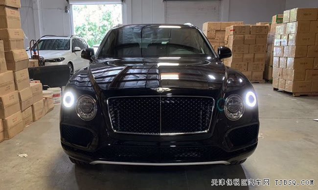 2019款賓利添越4.0T汽油版 經(jīng)典SUV現(xiàn)車勁惠專享