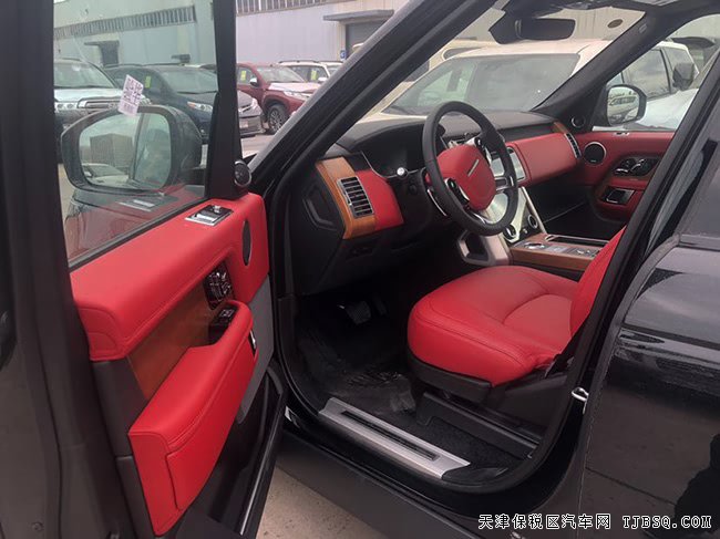 2019款路虎攬勝柴油創(chuàng)世加長(zhǎng)版 3.0T現(xiàn)車(chē)優(yōu)惠盡享