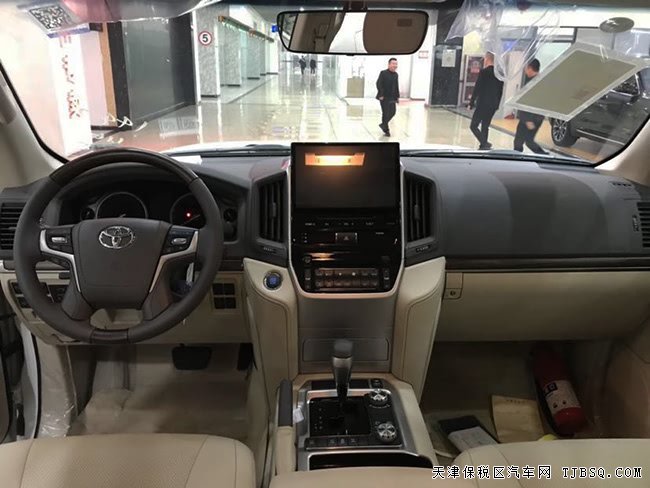 2019款豐田酷路澤4000 平行進口經(jīng)典SUV現(xiàn)車勁惠