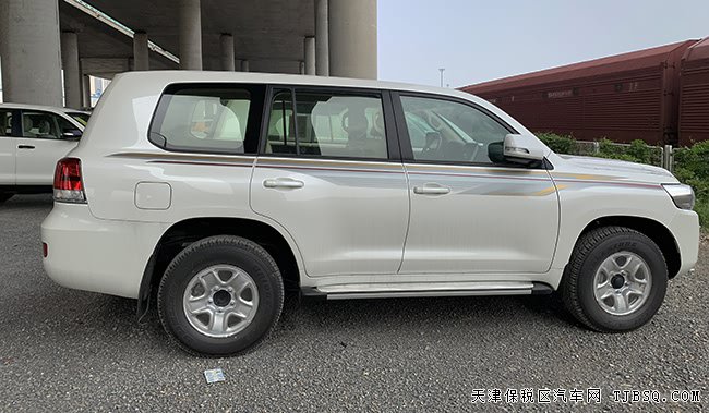 平行進口車19款豐田酷路澤4000中東版 現(xiàn)車60.5萬優(yōu)享