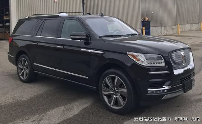 2019款林肯領(lǐng)航員3.5T加規(guī)版 天津港現(xiàn)車盡惠專享