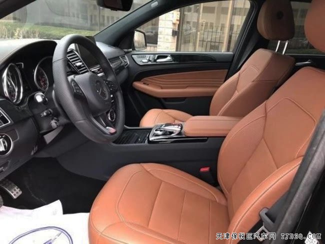 2019款奔馳GLE43AMG加規(guī)版Coupe 高級包/駕輔包現(xiàn)車82萬