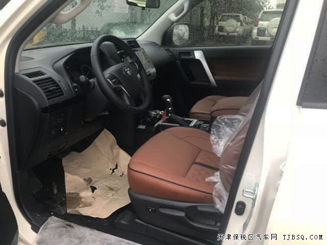 19款豐田普拉多2700中東版 18輪/真皮/天窗現(xiàn)車44.2萬
