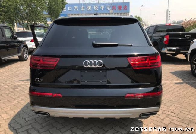 平行進(jìn)口車19款?yuàn)W迪Q7加規(guī)版 3.0T現(xiàn)車優(yōu)惠巨獻(xiàn)