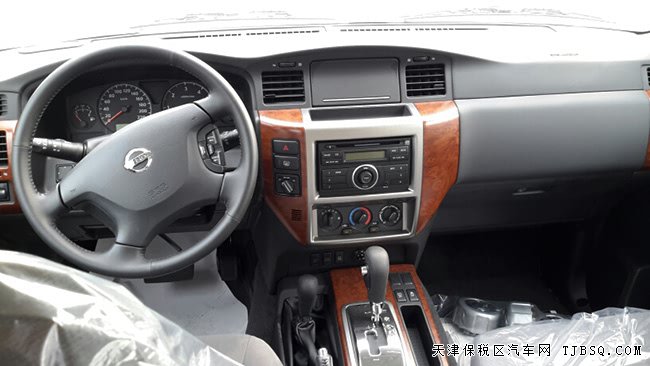 18款日產(chǎn)途樂Y61中東版 16輪/天窗/全地形懸掛現(xiàn)車58萬