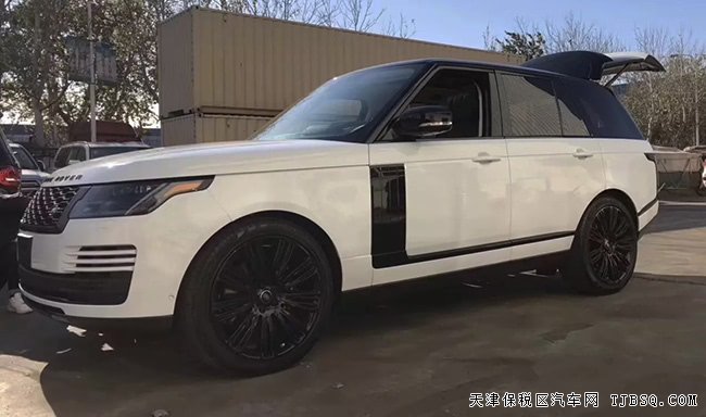 2019款路虎攬勝3.0T行政汽油版 天津港現(xiàn)車(chē)優(yōu)惠促