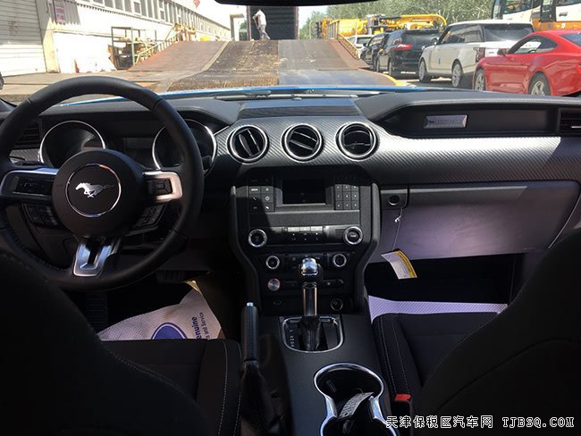 2019款福特野馬2.3T加拿大版 獨(dú)立后懸/17輪現(xiàn)車26.8萬