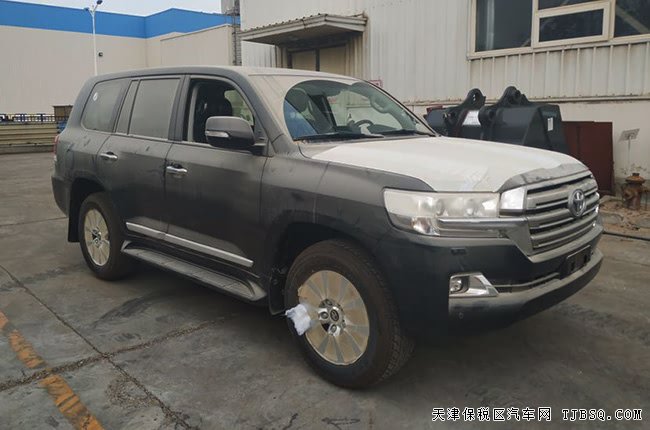 2019款豐田酷路澤4500中東版 真皮/18輪/天窗現車99.5萬