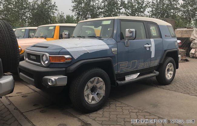 2019款豐田FJ酷路澤中東版 17輪/氣泵/雙油箱現(xiàn)車42.5萬