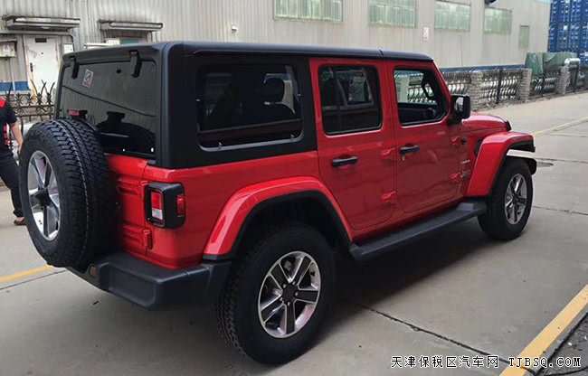 2019款JEEP牧馬人2.0T加規(guī)版 18輪/可卸硬頂現(xiàn)車42.5萬