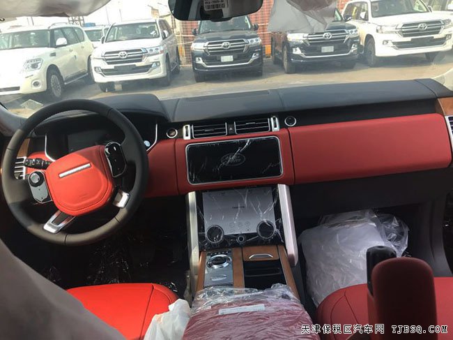 19款路虎攬勝3.0T創(chuàng)世加長版 22輪/環(huán)影/電吸現(xiàn)車131萬