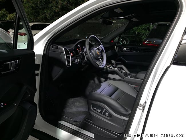 2019款保時(shí)捷卡宴3.0T加規(guī)版 19S輪/全景天窗現(xiàn)車81萬