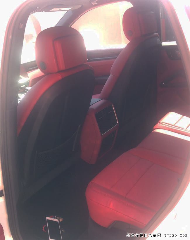 2019款保時捷卡宴美規(guī)版 BOSE/矩陣LED/19S輪現(xiàn)車88萬
