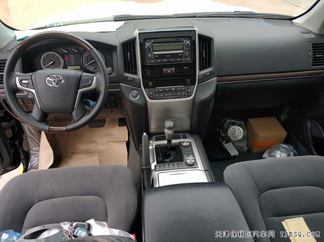 2019款豐田酷路澤4500中東版 KDSS/18輪/天窗現(xiàn)車114萬