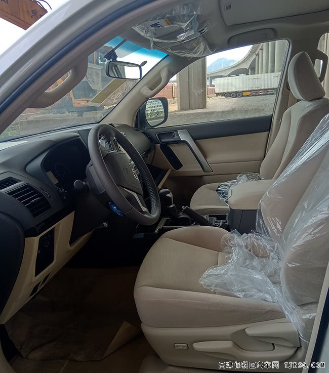 2019款豐田普拉多2700中東版 七座SUV現(xiàn)車優(yōu)購