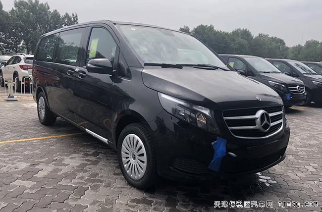 19款奔馳V250中東版 17輪/雙電動門/舒適懸掛現(xiàn)車44萬