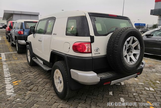 2019款豐田FJ酷路澤中東版 雙油箱/氣泵/17輪現(xiàn)車41.5萬