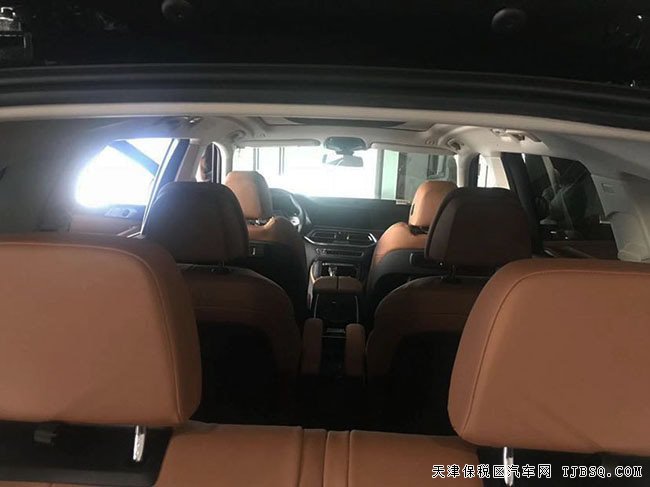 平行進口19款寶馬X7美規(guī)版 21輪/6座/全景天窗現(xiàn)車90萬