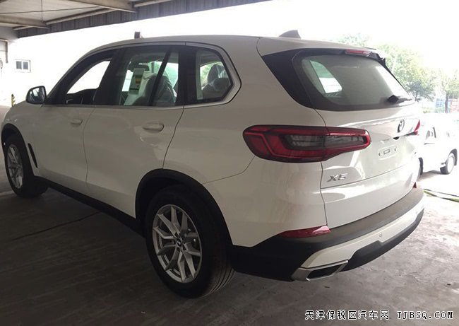 平行進(jìn)口車19款寶馬X5中東版 天津港現(xiàn)車優(yōu)惠起航