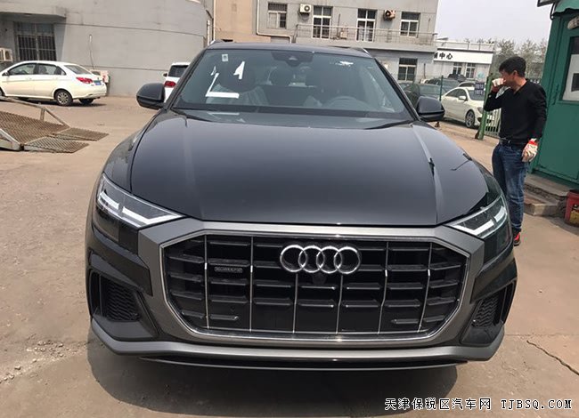2019款?yuàn)W迪Q8加規(guī)版 20輪/環(huán)影/全景天窗現(xiàn)車74萬鉅惠