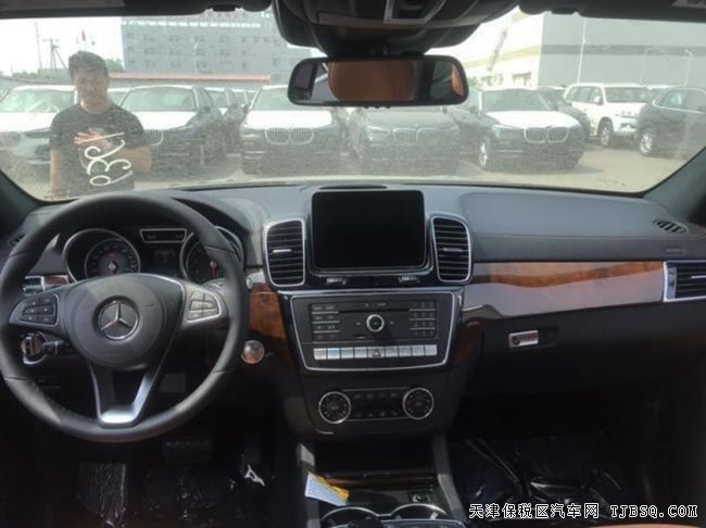 平行進(jìn)口車19款奔馳GLS450美規(guī)版 3.0T現(xiàn)車勁惠