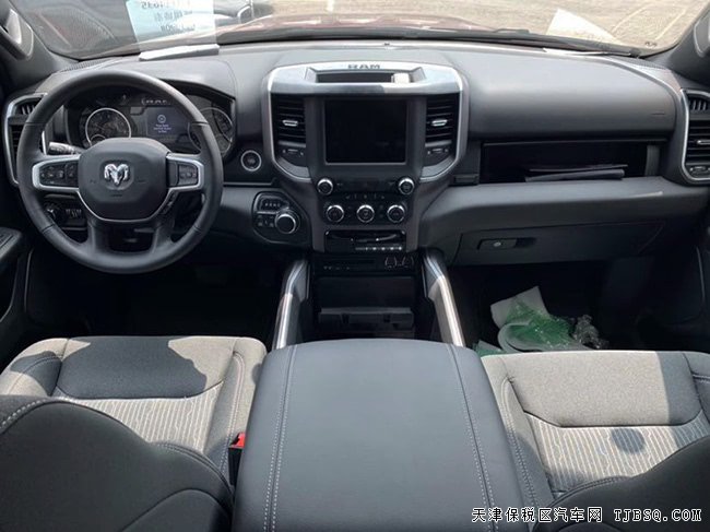 19款道奇公羊5.7L大角牛 燈包/二級(jí)包/全景現(xiàn)車40.5萬(wàn)