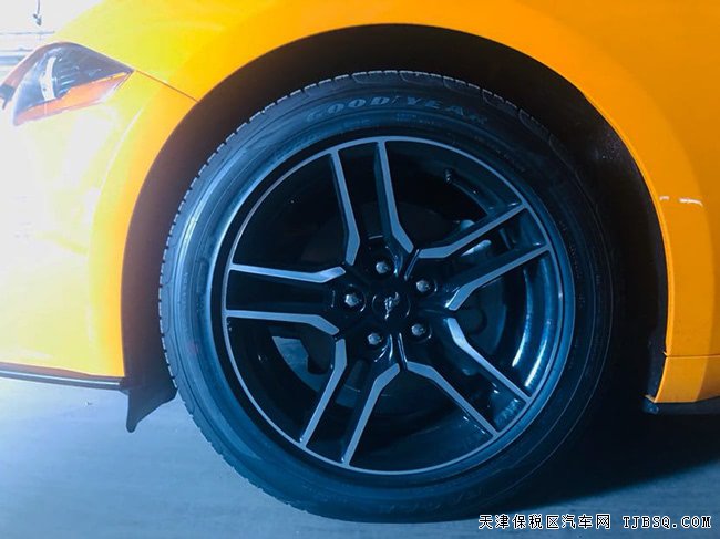 2019款福特野馬加規(guī)版 18輪/真皮座椅/氙燈現(xiàn)車31.5萬