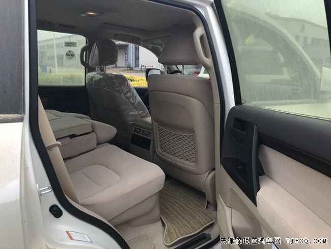 2019款豐田酷路澤4600經(jīng)典SUV 中東版現(xiàn)車優(yōu)惠促