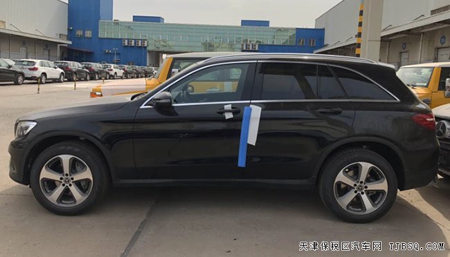 19款奔馳GLC300墨西哥版 19輪/氙燈/全景天窗現(xiàn)車39萬