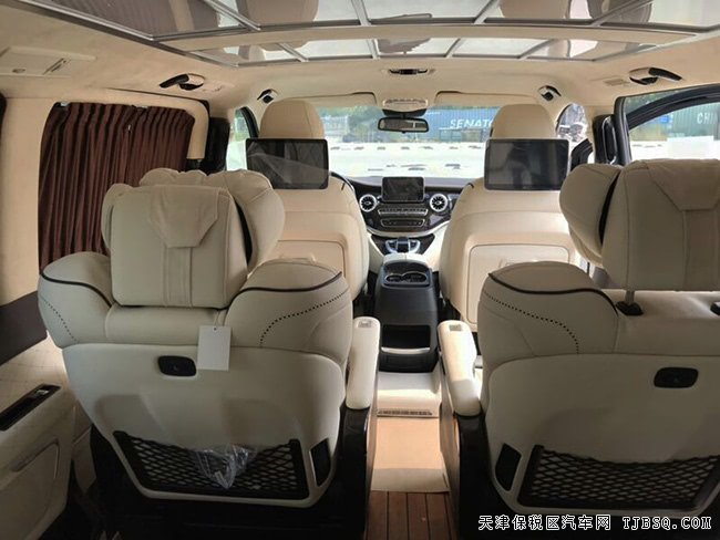 19款奔馳V250中東版 沙發(fā)床/小桌板/18輪/環(huán)影現(xiàn)車69萬