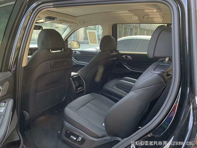 平行進口車寶馬X7加規(guī)版七座SUV 19款現(xiàn)車優(yōu)惠購