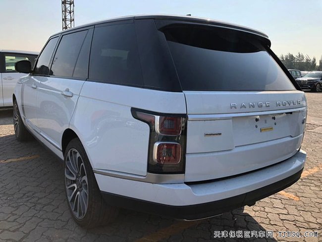 2019款路虎攬勝5.0T創(chuàng)世加長版 現(xiàn)車魅力呈現(xiàn)