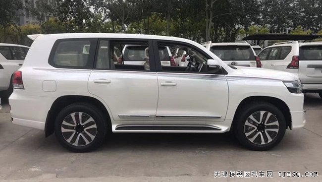 2019款豐田蘭德酷路澤4000中東版 港口現(xiàn)車優(yōu)惠購