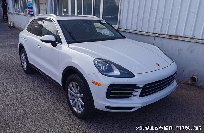 2019款保時(shí)捷卡宴加規(guī)版 19輪/金屬漆/小豪華包現(xiàn)車86萬(wàn)